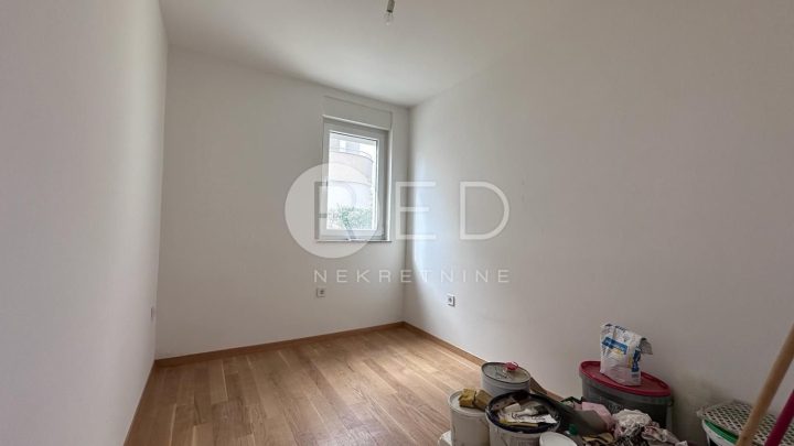 Apartmán Na predaj - Primorsko-goranska Malinska-dubašnica - foto 3/3