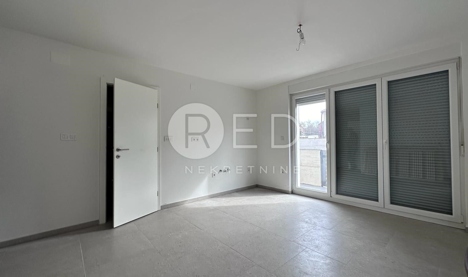 Apartmán Na predaj - Primorsko-goranska Malinska-dubašnica - foto 1/3