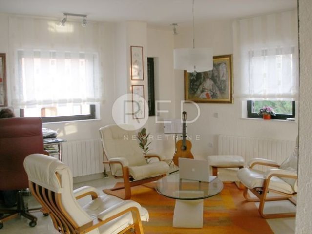 Haus Zu verkaufen - Primorsko-goranska Malinska-dubašnica - foto 4/7