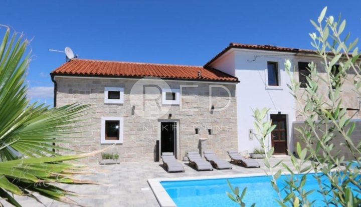 House for sale 140 m² – Dobrinj