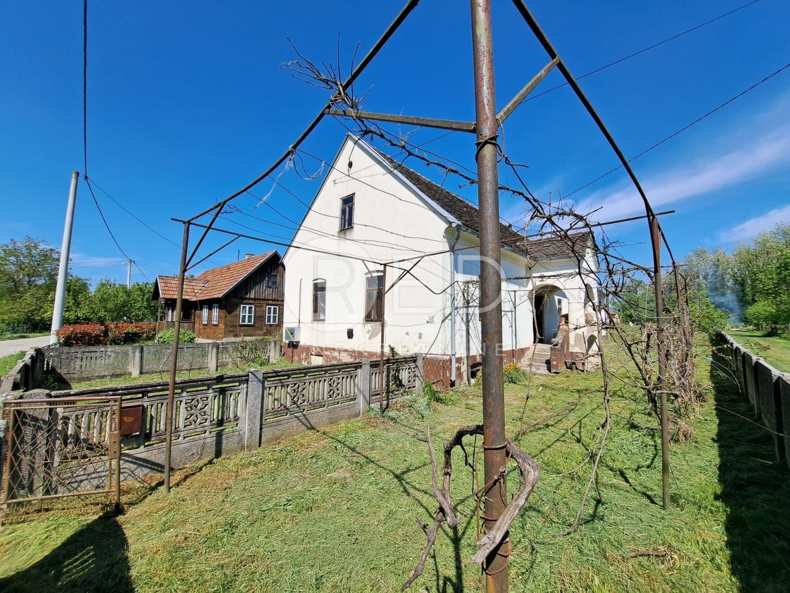 Kuća Na prodaju - Zagrebačka Ivanić-Grad - Okolica