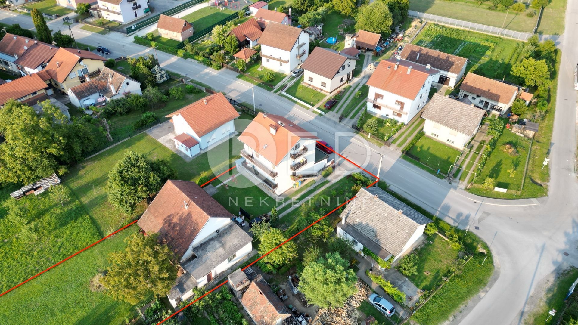 Casa In vendita - Zagrebačka Dugo Selo - Okolica - foto 1/25