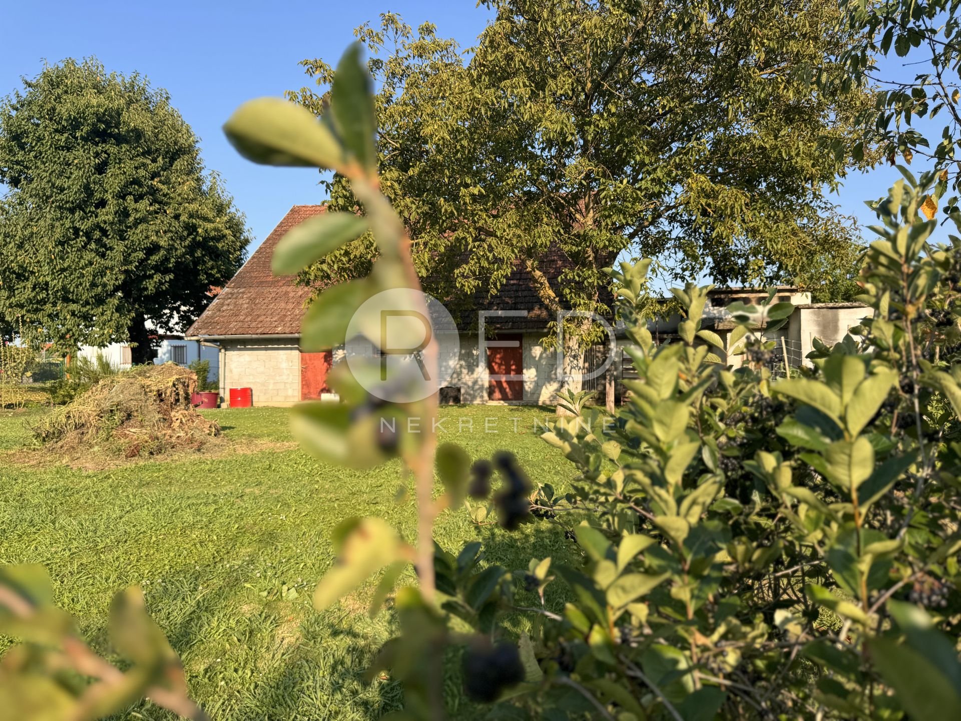 Casa In vendita - Zagrebačka Dugo Selo - Okolica