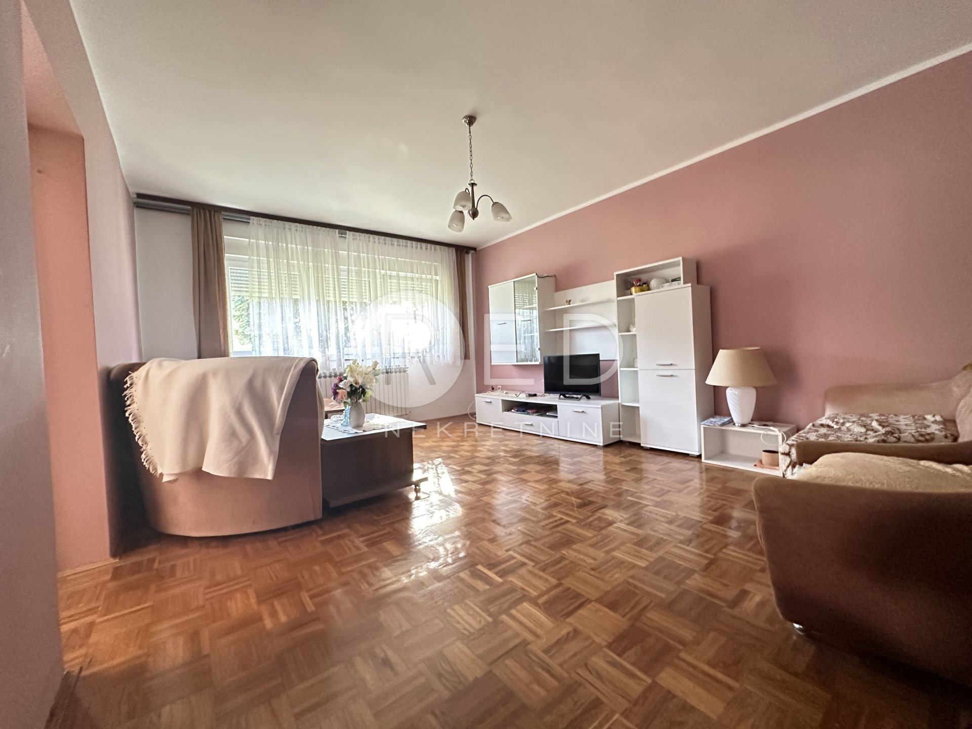 House For sale - Grad Zagreb Gornja Dubrava - foto 1/18