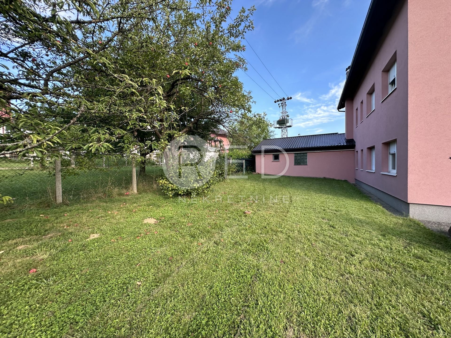 House For sale - Grad Zagreb Gornja Dubrava