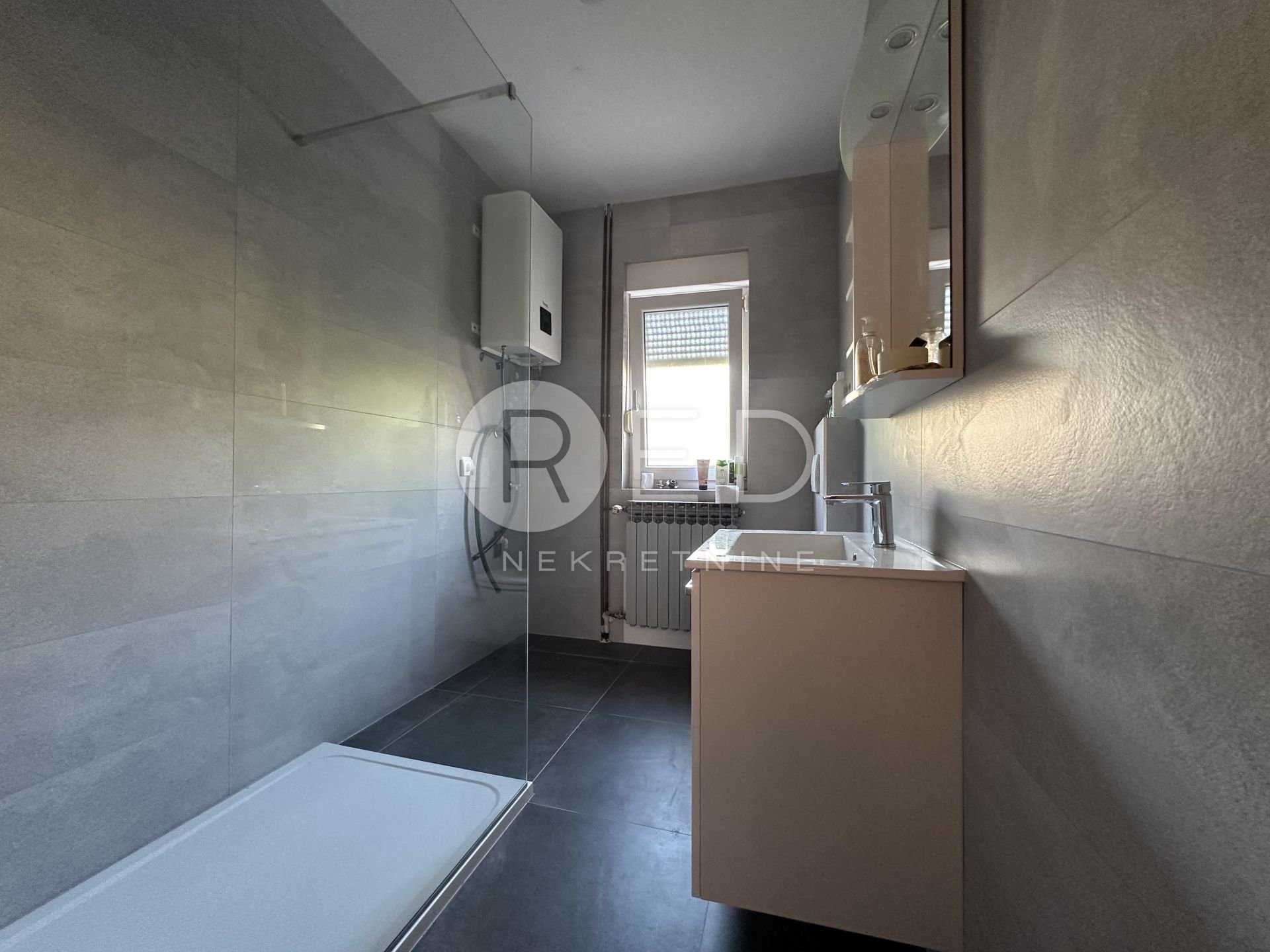 House For sale - Grad Zagreb Gornja Dubrava
