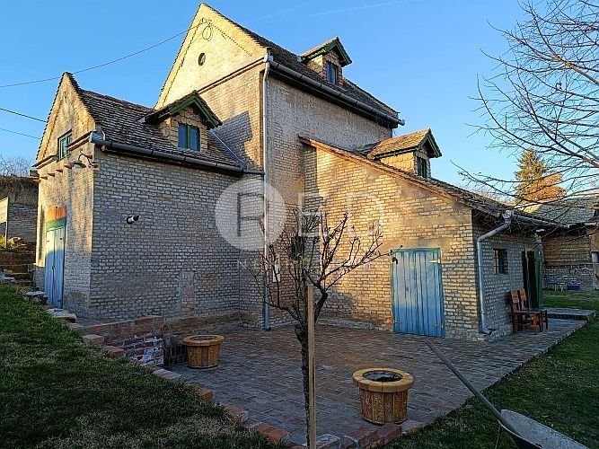 House For sale - Osječko-baranjska Kneževi Vinogradi - foto 1/46
