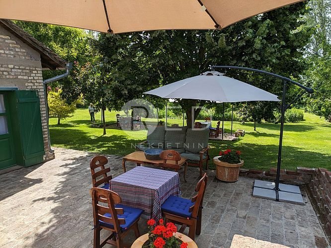 House For sale - Osječko-baranjska Kneževi Vinogradi