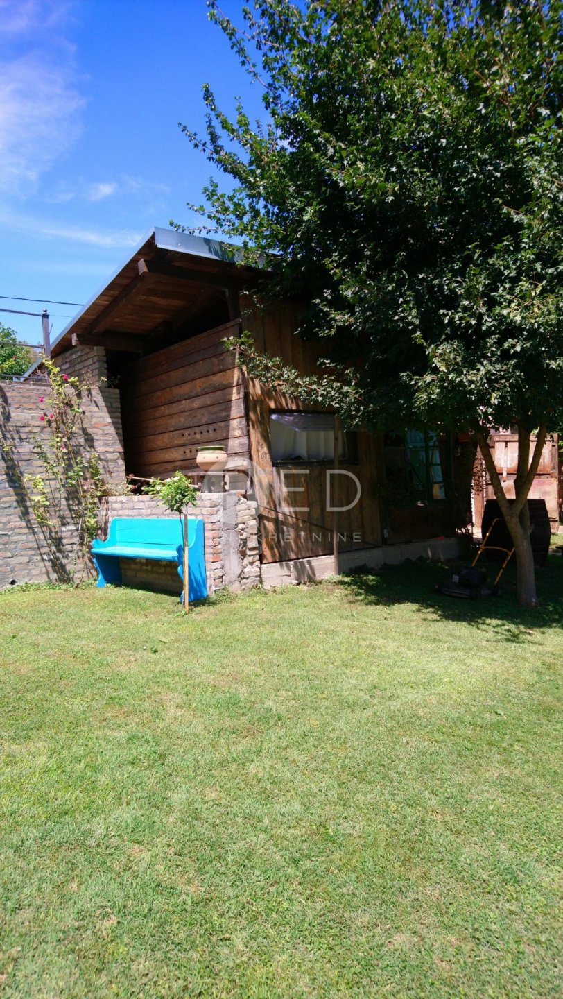 House For sale - Osječko-baranjska Kneževi Vinogradi