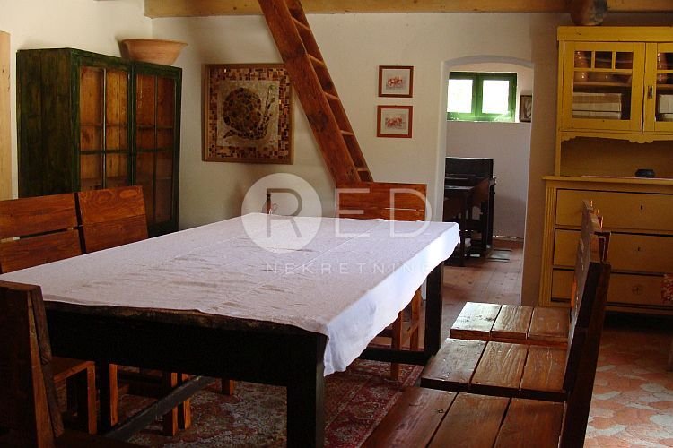 House For sale - Osječko-baranjska Kneževi Vinogradi