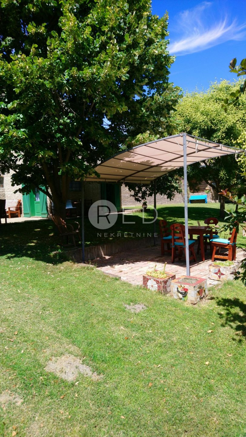 House For sale - Osječko-baranjska Kneževi Vinogradi
