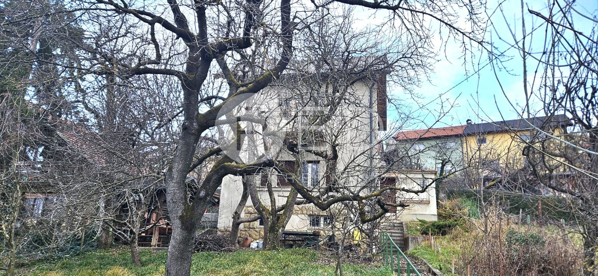 Dom Na predaj - Grad Zagreb Podsused - Vrapče - foto 1/15