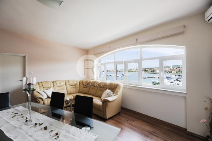 Kuća na prodaju 350 m² – Bibinje
