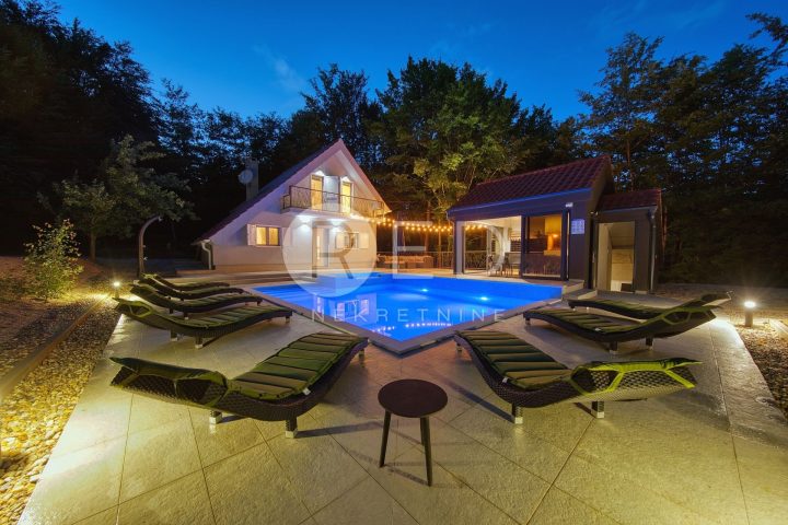 Kuća na prodaju 92 m² – Gračac