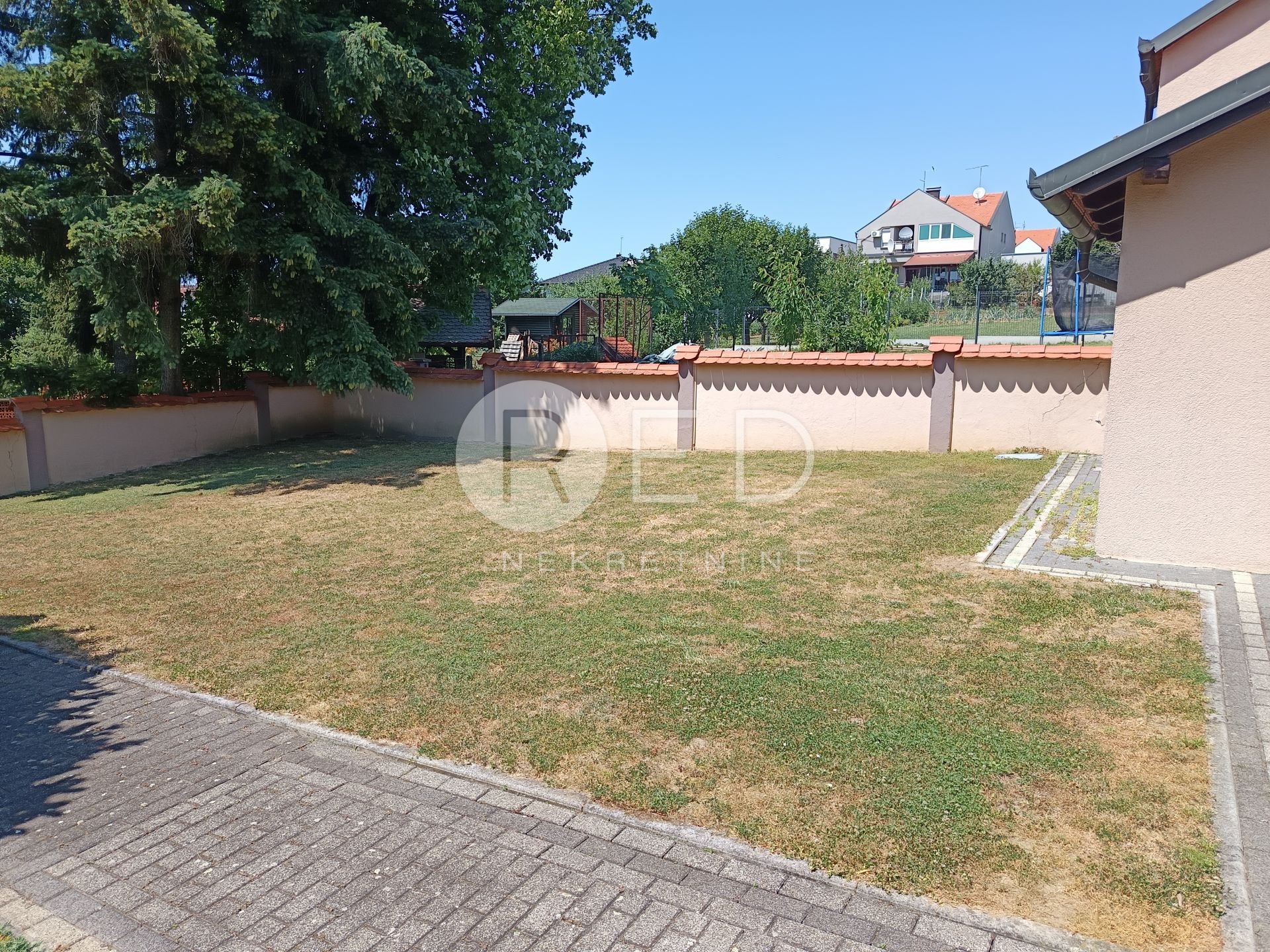 Casa In vendita - Osječko-baranjska Đakovo