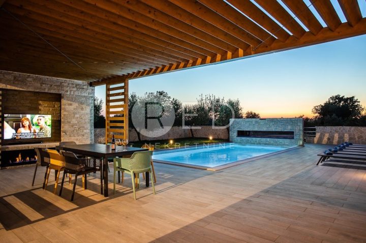 Kuća na prodaju 134 m² – Puljane