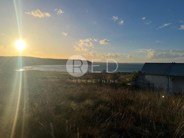 Zemljište na prodaju 1847 m² – Rtina