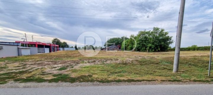 Land for sale 2962 m² – Kneževi Vinogradi