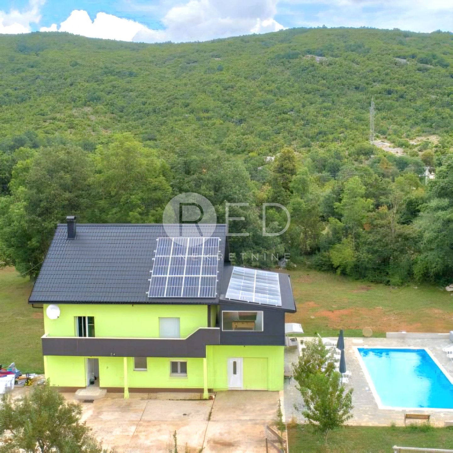 Kuća Na prodaju - Ličko-senjska Lovinac