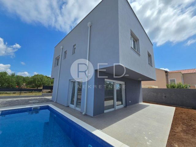 Maison à vendre 143 m² – Vir