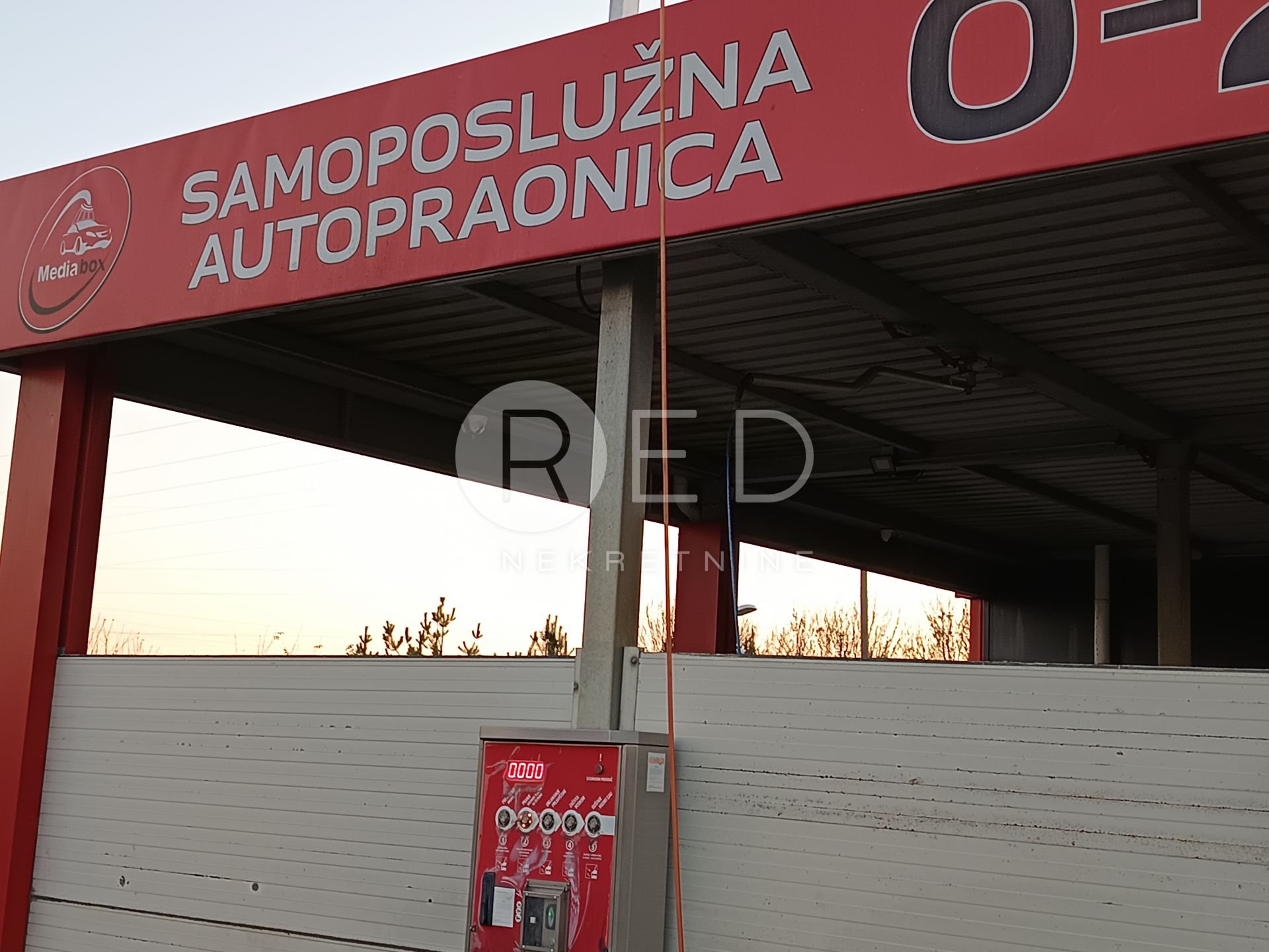 Business premises For sale - Osječko-baranjska Kneževi Vinogradi