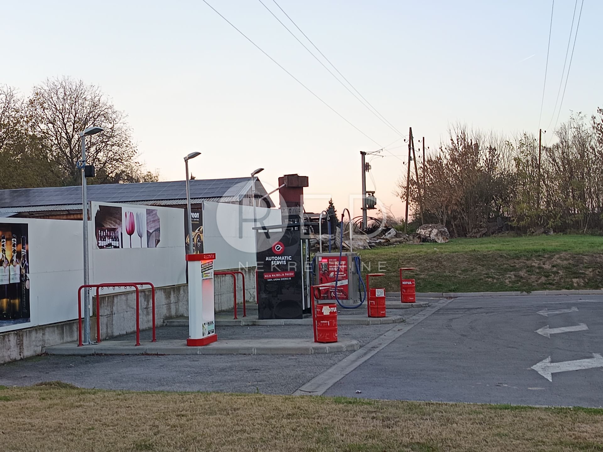 Business premises For sale - Osječko-baranjska Kneževi Vinogradi