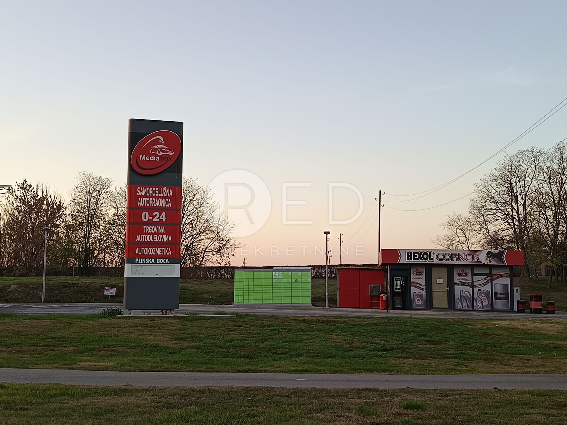 Business premises For sale - Osječko-baranjska Kneževi Vinogradi