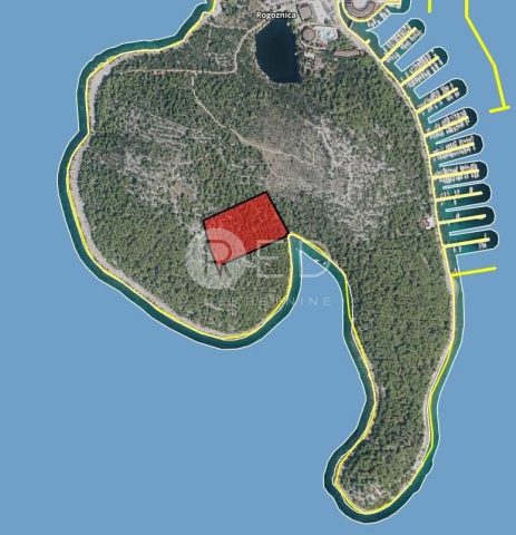 Zemljište na prodaju 17577 m² – Rogoznica