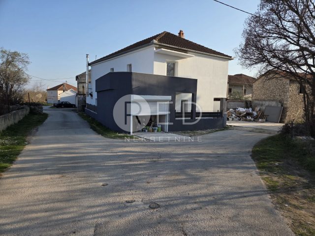 Stan na prodaju 83 m² – Zemunik Donji