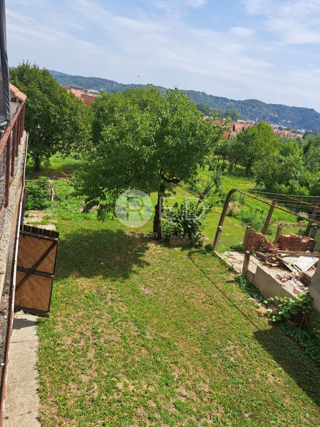 Kuća Na prodaju - Požeško-slavonska Požega - foto 1/33
