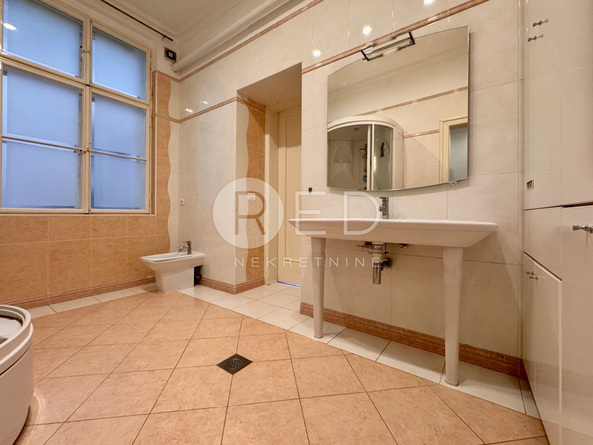 Flat For rent - Grad Zagreb Donji Grad