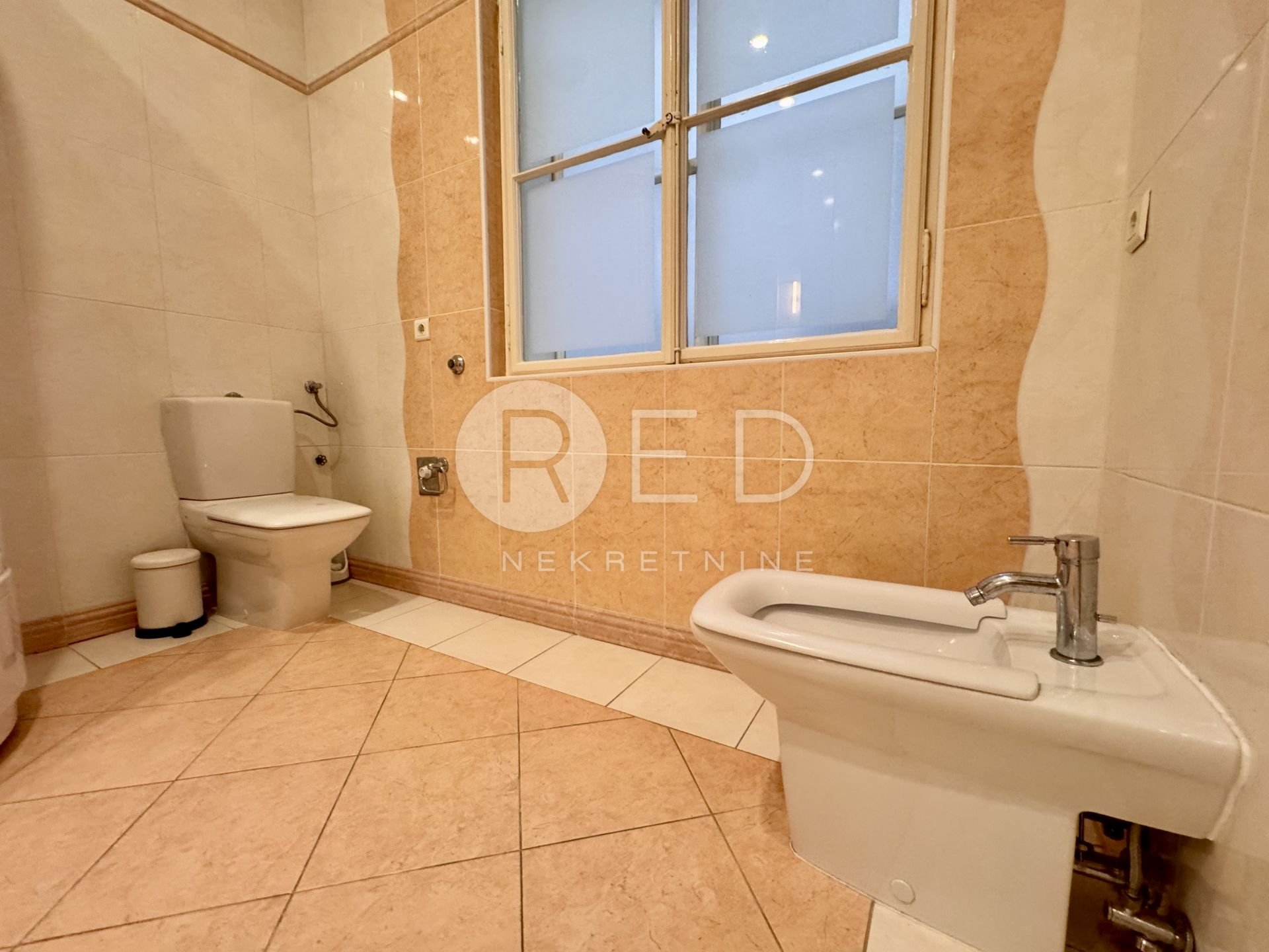 Flat For rent - Grad Zagreb Donji Grad