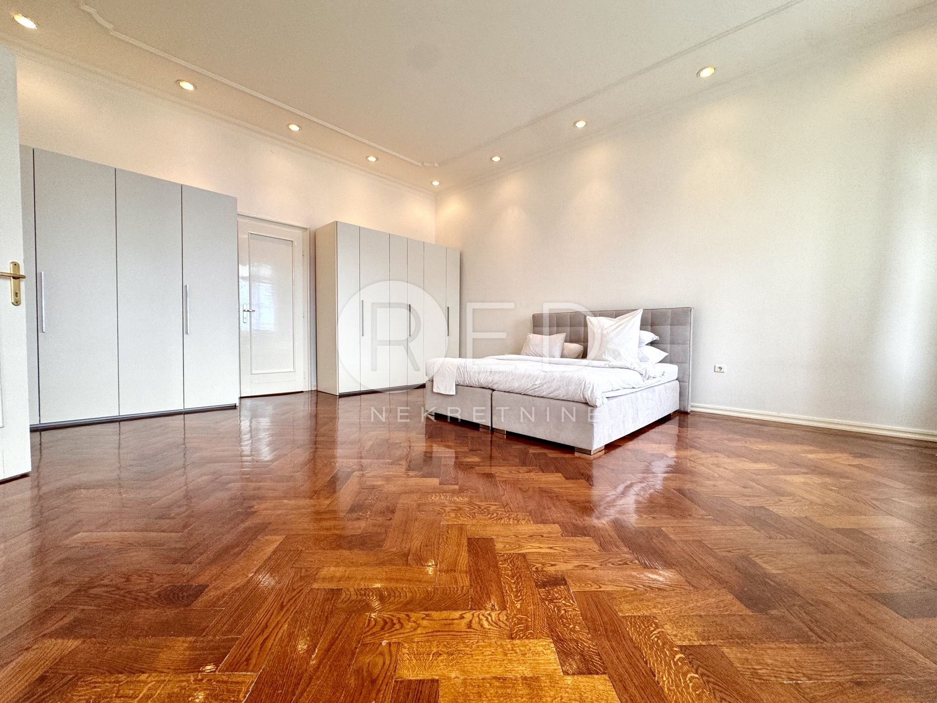 Flat For rent - Grad Zagreb Donji Grad