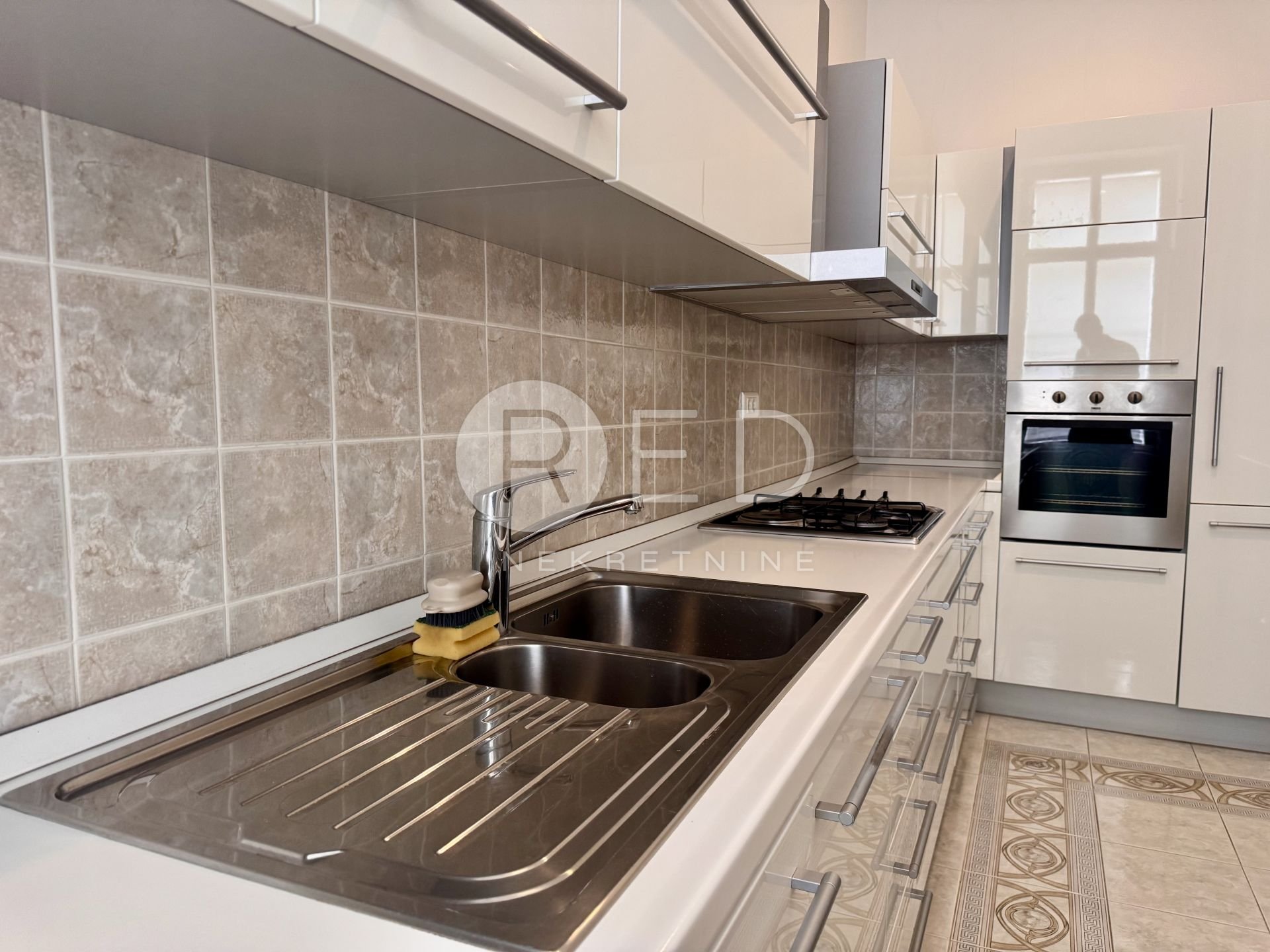 Flat For rent - Grad Zagreb Donji Grad