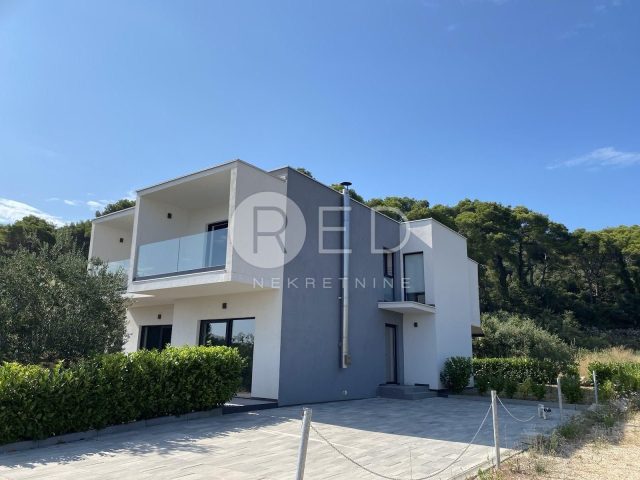 Kuća na prodaju 169 m² – Tkon