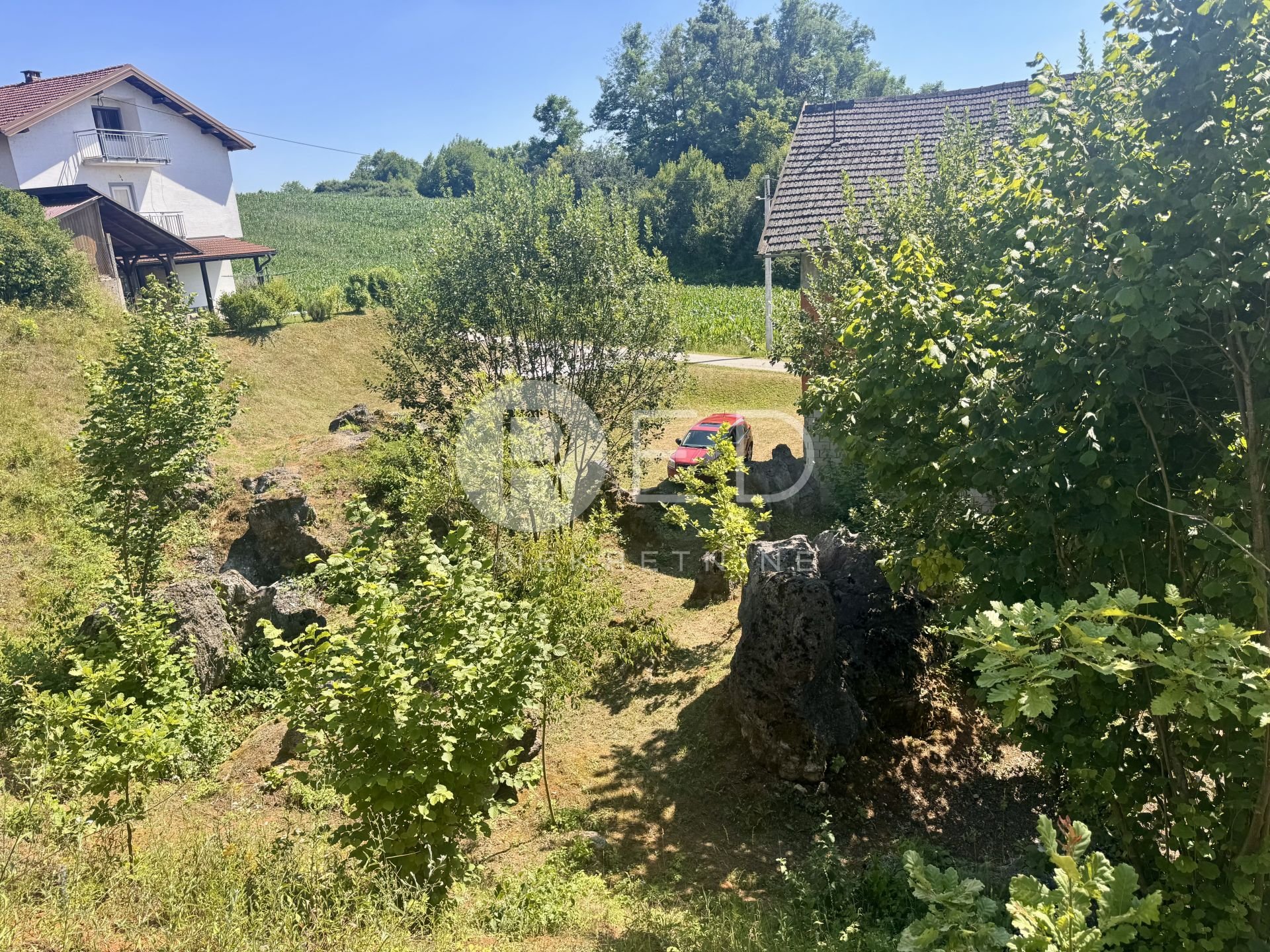 Casa In vendita - Karlovačka Duga Resa