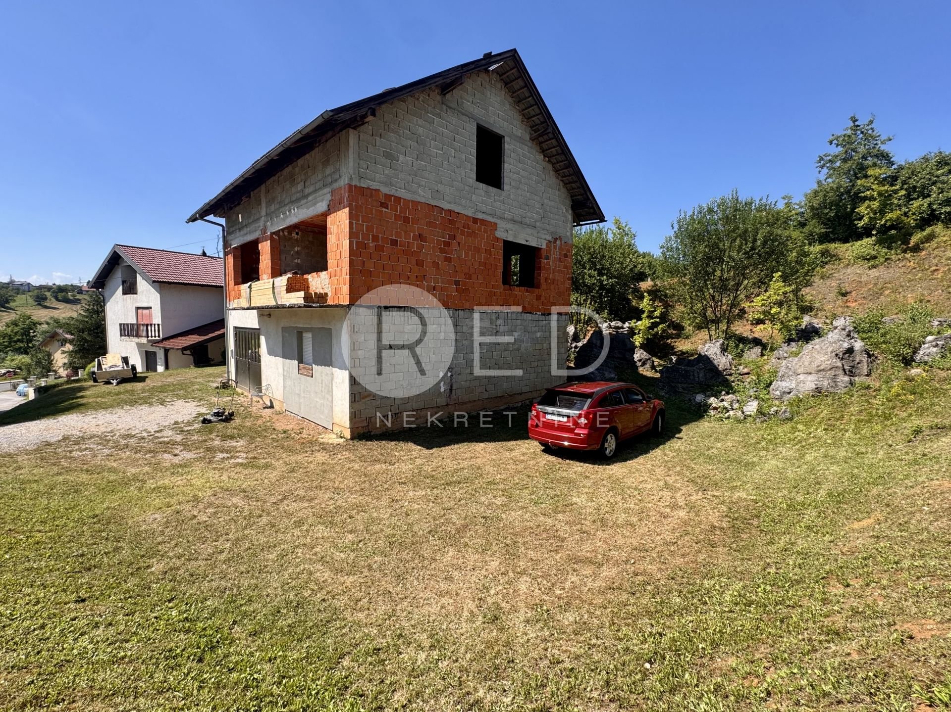 Casa In vendita - Karlovačka Duga Resa