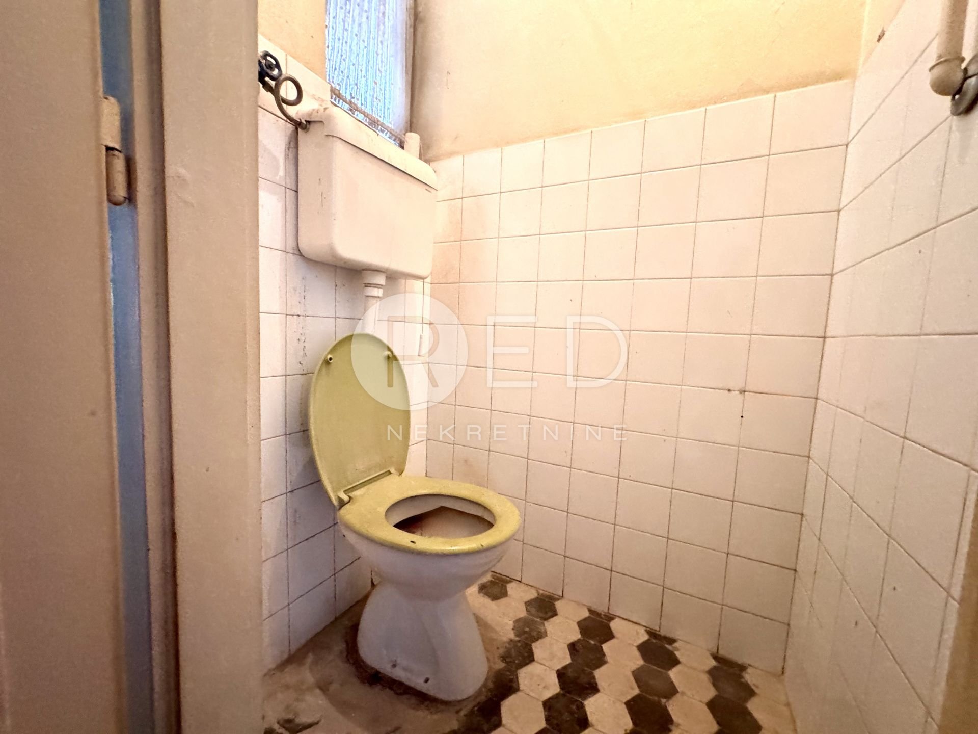 Apartma Naprodaj - Grad Zagreb Donji Grad