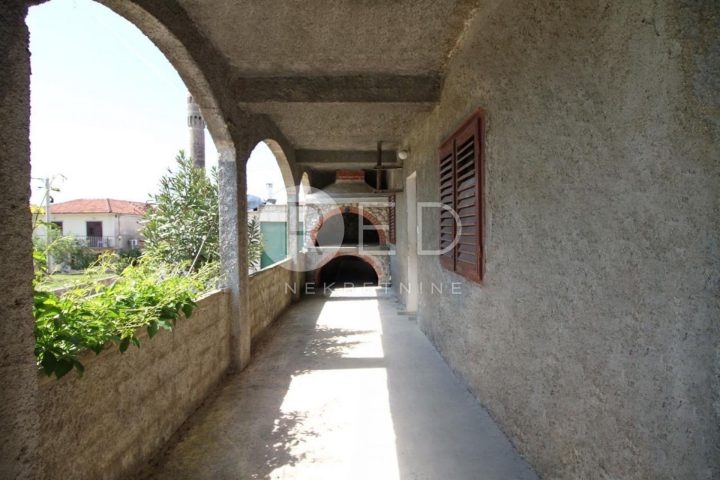 Kuća na prodaju 75 m² – Sveti Filip I Jakov