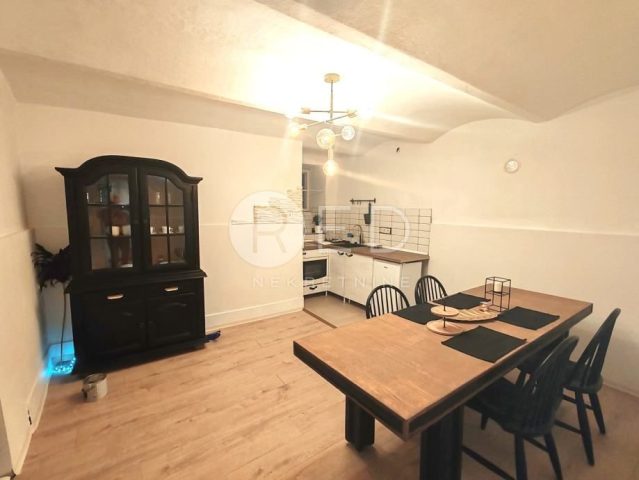Flat for sale 50 m² – Donji Grad