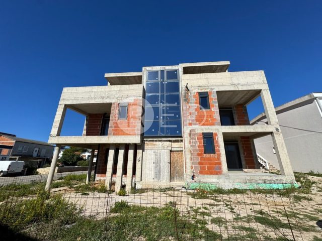 Haus zu verkaufen 432 m² – Vir