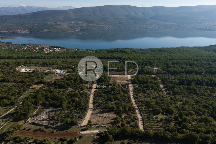 Pozemek na prodej 3890 m² – Pridraga