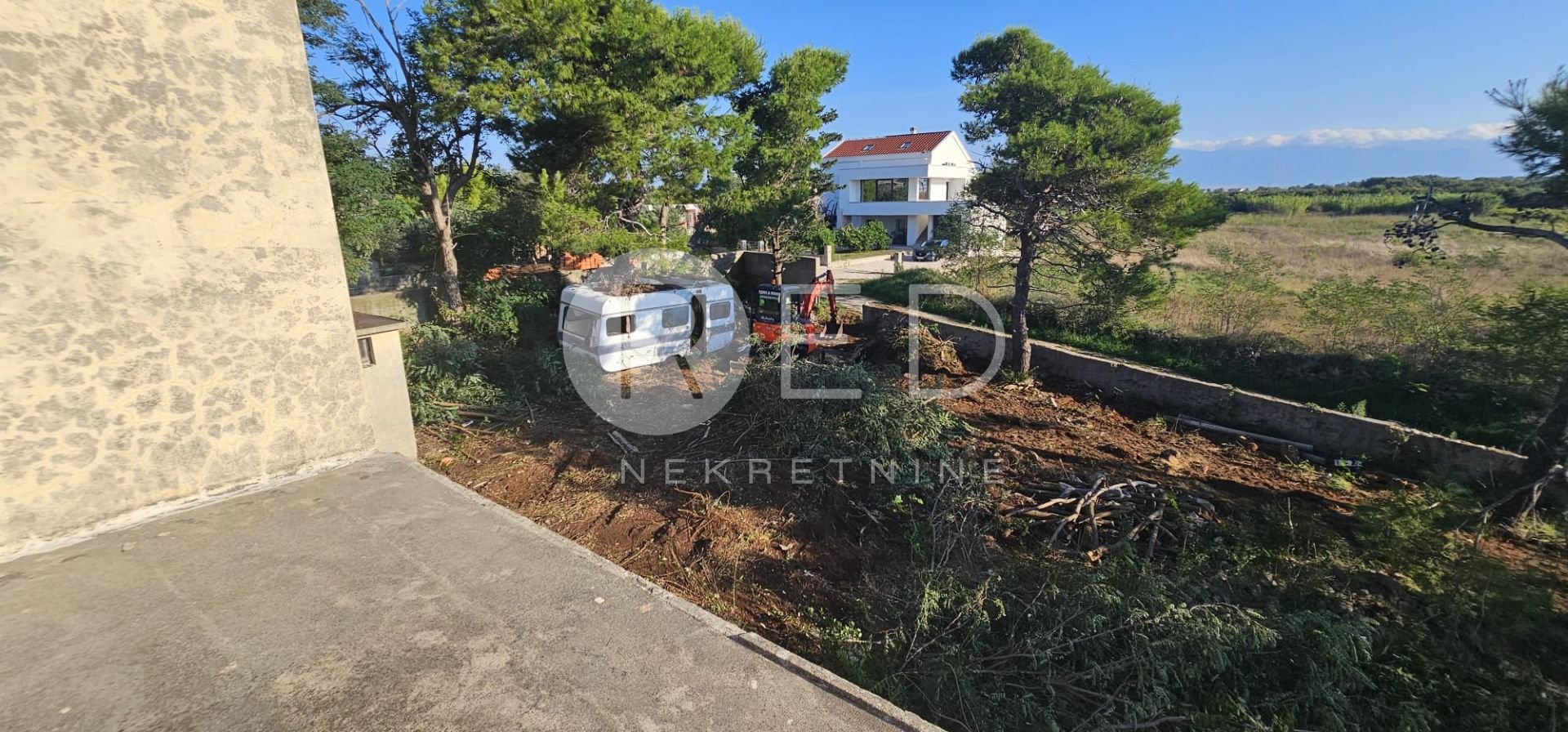 Parcela Naprodaj -  Privlaka