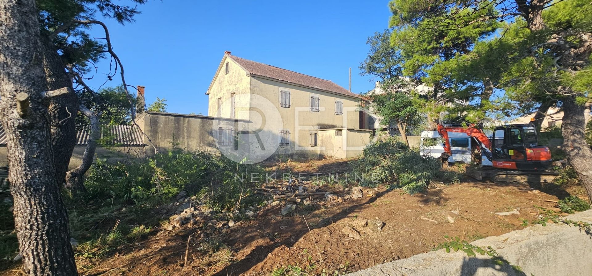 Parcela Naprodaj -  Privlaka