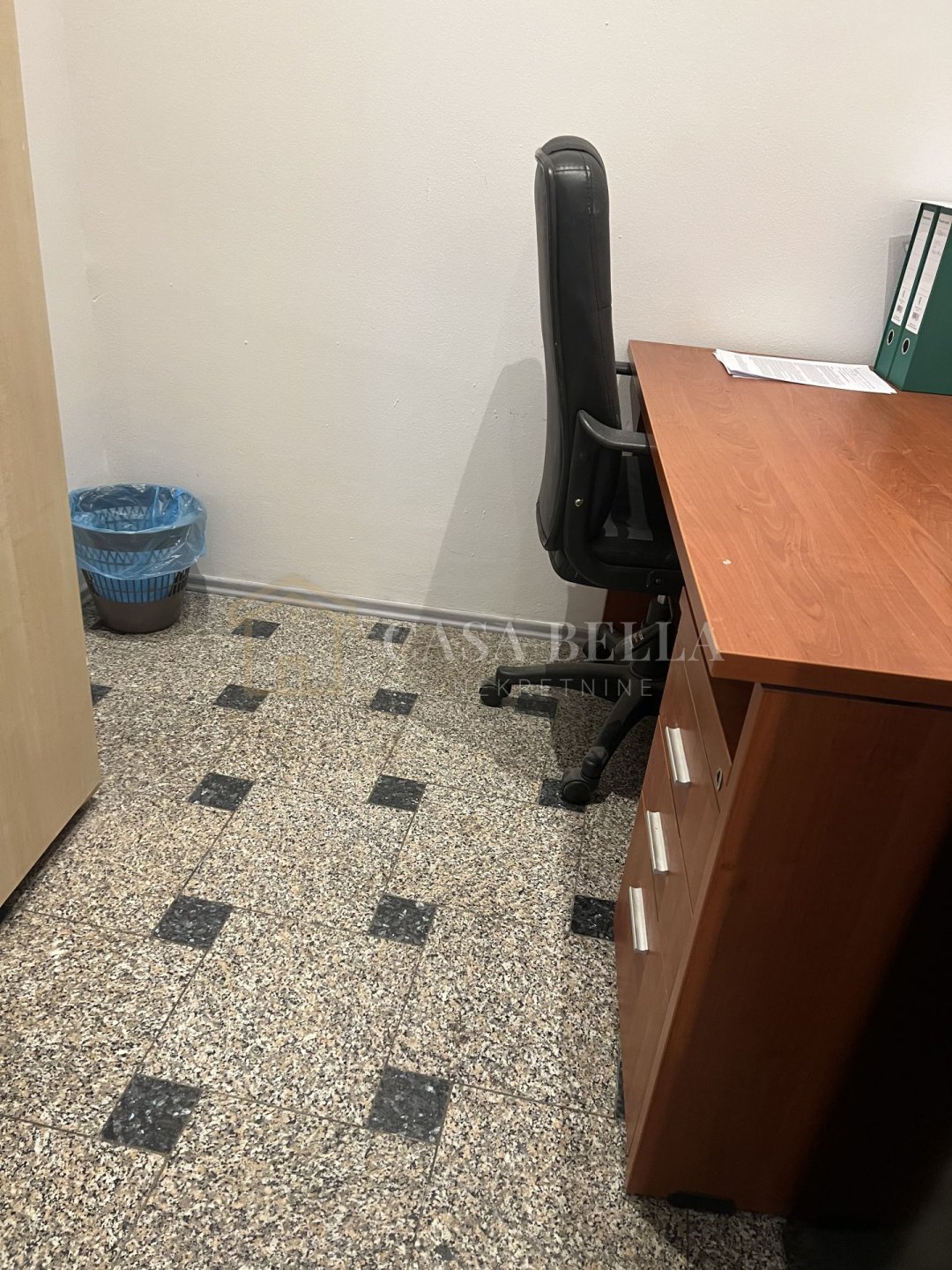 Poslovni prostori Naprodaj - Primorsko-goranska Centar