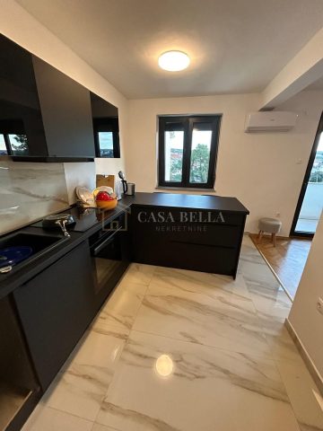 Flat for sale 315000 m² – Malinska-Dubašnica