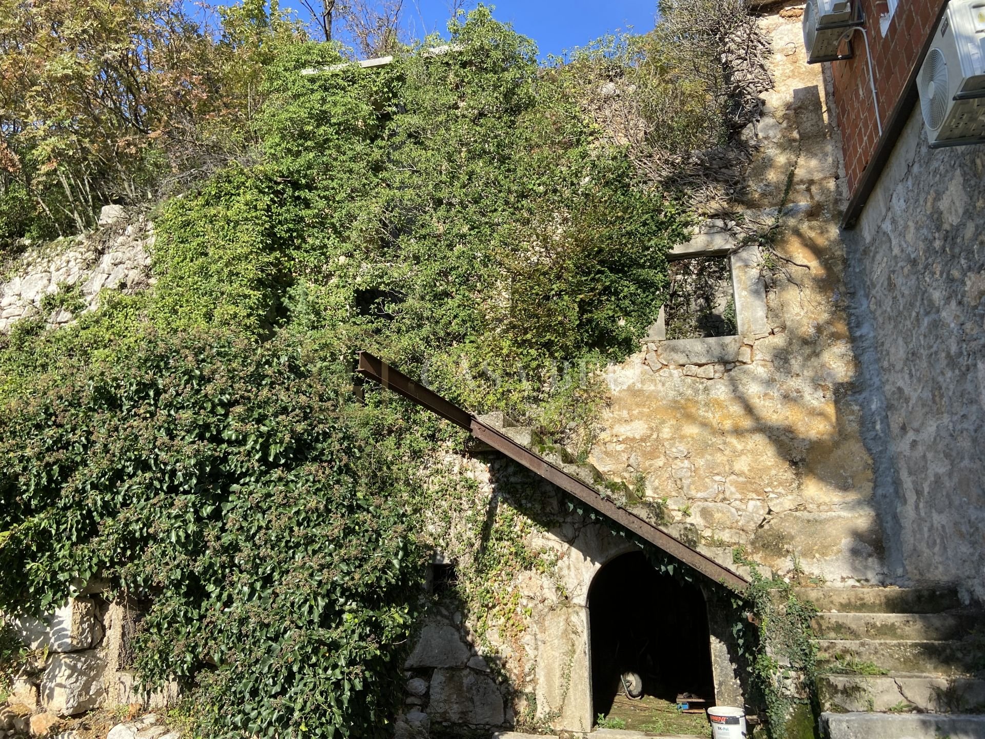 Kuća Na prodaju - Primorsko-goranska Grižane-Belgrad