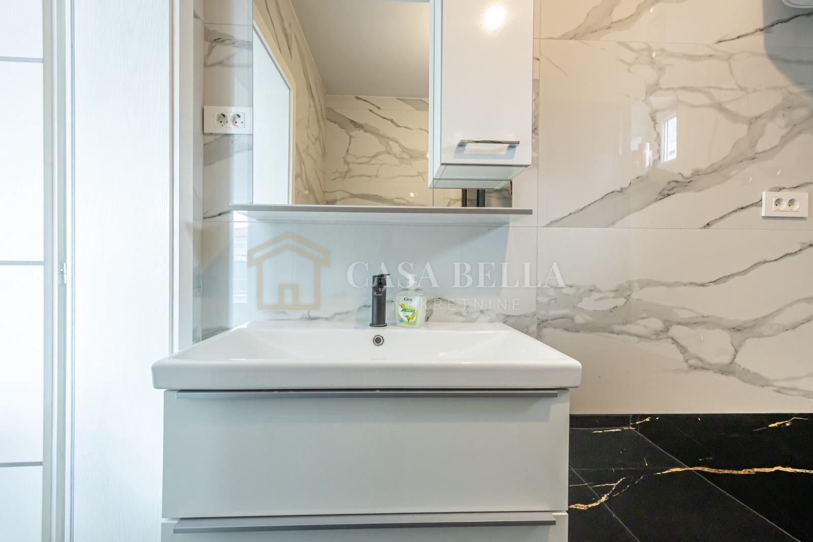 Apartma Naprodaj - Primorsko-goranska Crikvenica