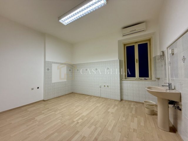 Poslovni prostor Za najam - Primorsko-goranska Centar - foto 4/7