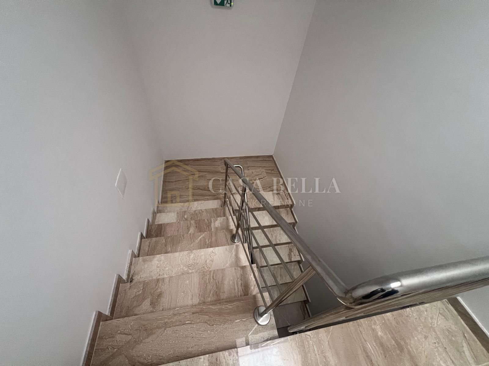 Apartma Naprodaj - Primorsko-goranska Njivice
